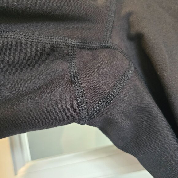 NWOT-Fabletics Cropped Legging - Picture 5 of 7